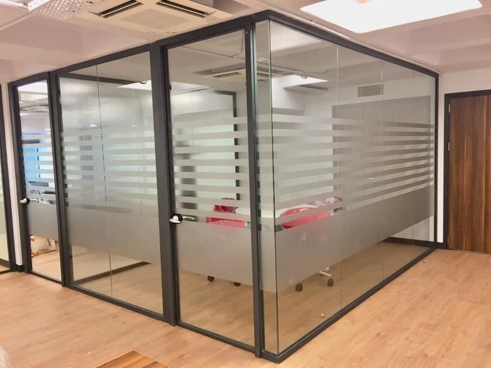 Cam Oda Ofis Bölmeler